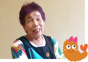 名物スタッフの青山さん